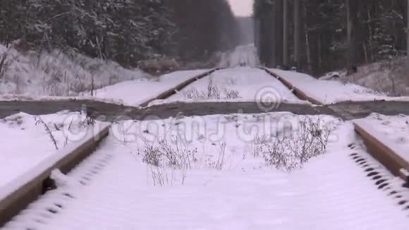 铁路机车全速行驶视频的预览图