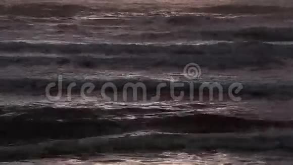 海晚冲浪自然背景视频的预览图