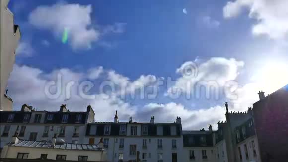 时间流逝巴黎屋顶建筑云彩视频的预览图