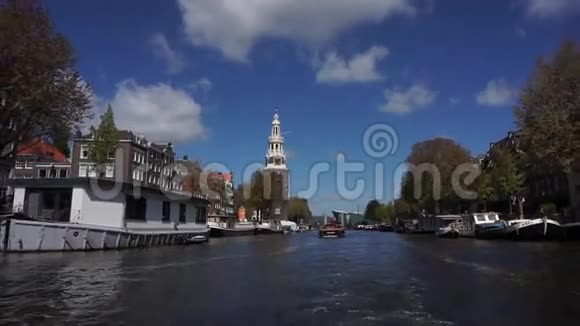 阿姆斯特丹从运河船上看到视频的预览图