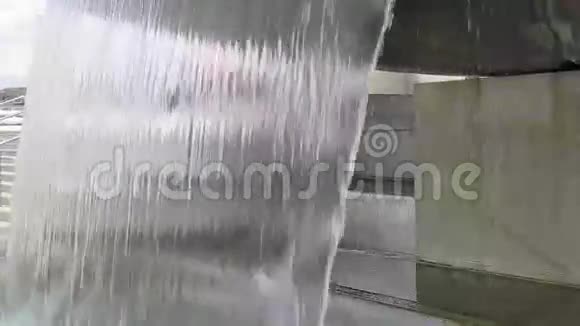 美丽的水处理喷泉池视频的预览图