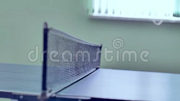 乒乓球飞越网上运动游戏慢动作视频视频的预览图