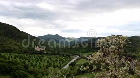 意大利斯波莱托的神奇景观视频的预览图