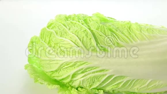 美丽的绿色大白菜视频的预览图