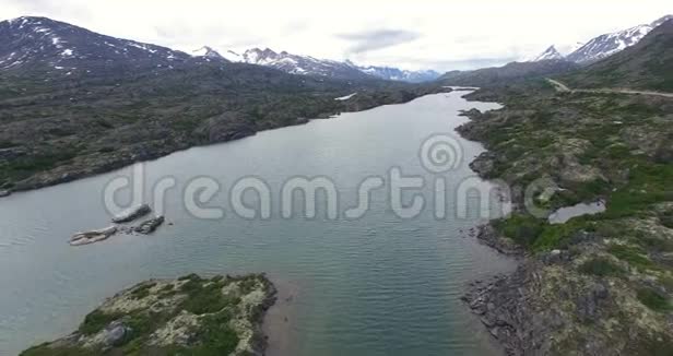 阿拉斯加的山河视频的预览图