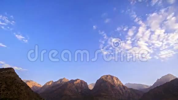 在山上日落时间流逝帕米尔塔吉克语视频的预览图