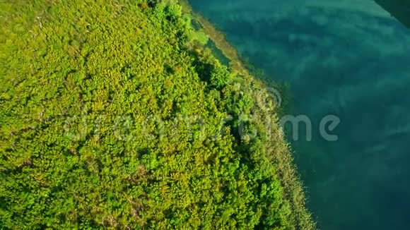 布尔连湖绿色贝克特空中视频的预览图