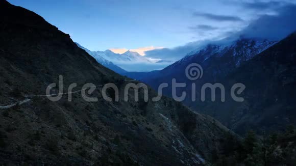 珠穆朗玛峰8848喜马拉雅山尼泊尔视频的预览图