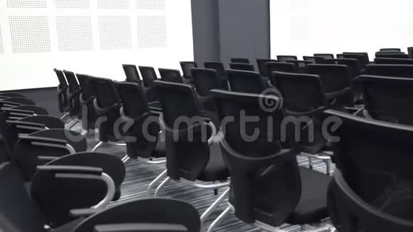 会议室提供免费椅子或椅子视频的预览图