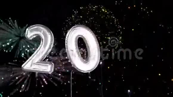 气球说2015年是新年视频的预览图