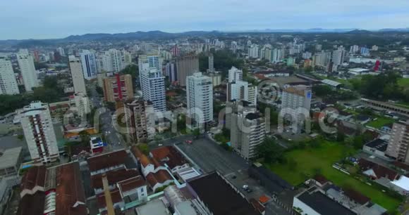 南美洲的城市巴西城市巴西圣卡塔琳娜州的乔维尔市视频的预览图