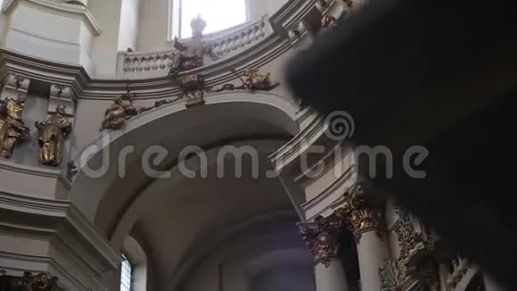 多米尼加修道院和大教堂利沃夫视频的预览图