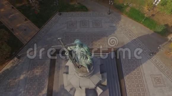 圣沃洛迪米尔纪念碑谁命名基万罗斯空中拍摄视频的预览图