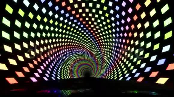 霓虹灯螺旋隧道与紫外线视频的预览图