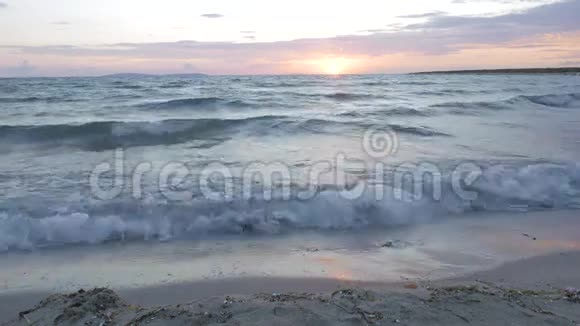 夕阳西下的大海视频的预览图