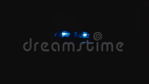 夜城警方灯光闪烁视频的预览图