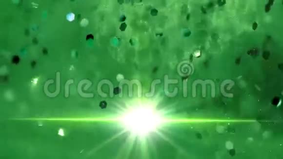 绿色背景和镜头耀斑的模糊灯光视频的预览图