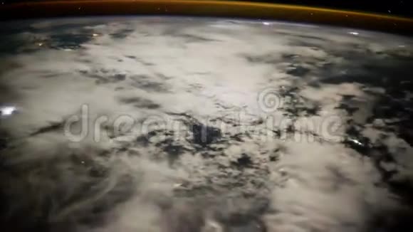 通过国际空间站舷窗看到的地球美国宇航局提供的这段视频的元素视频的预览图