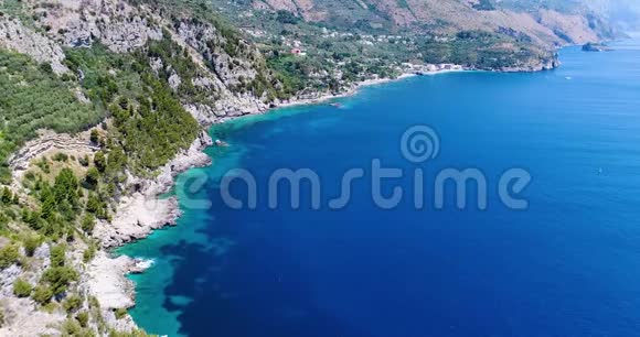 意大利阿马尔菲海岸山脉全景视频的预览图