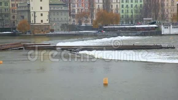 河堤布拉格视频的预览图