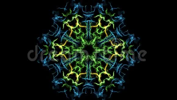 绿色蓝色和黄色的分形活曼陀罗设计黑色背景上的精细画笔图案环形运动抽象视频的预览图