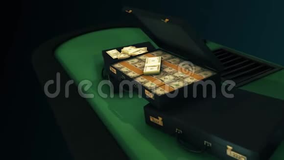 动画三个黑色手提箱与组合锁和一堆美元躺在桌子上与绿色封面和视频的预览图