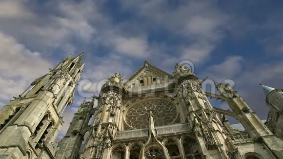 法国皮卡尔的塞利斯圣母教堂视频的预览图