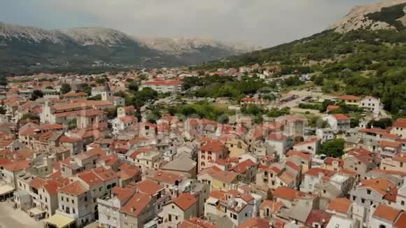 巴斯卡镇全景克拉克克罗地亚岛的旅游目的地欧洲视频的预览图