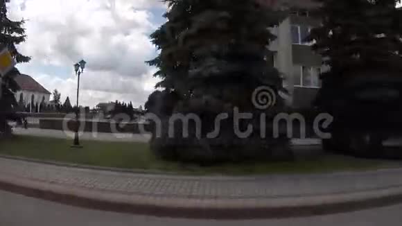 夏季典型的白俄罗斯村庄视频的预览图