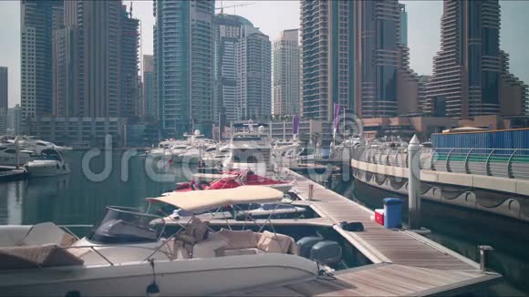 迪拜码头船坞4k个时间间隔视频的预览图