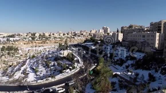 耶路撒冷的道路在雪地里视频的预览图