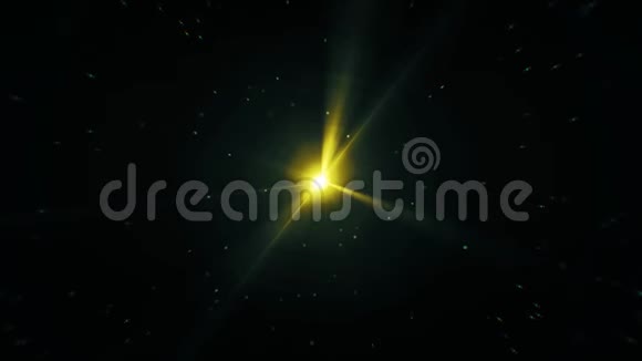 抽象明亮的投影仪灯间歇旋转周围有尘埃粒子黄色聚光灯慢慢旋转视频的预览图
