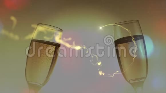 带有雪和波克效应的香槟酒杯视频的预览图