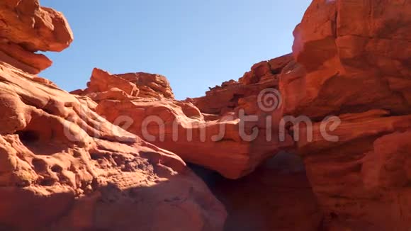 埃及峡谷彩色沙漠石组视频的预览图
