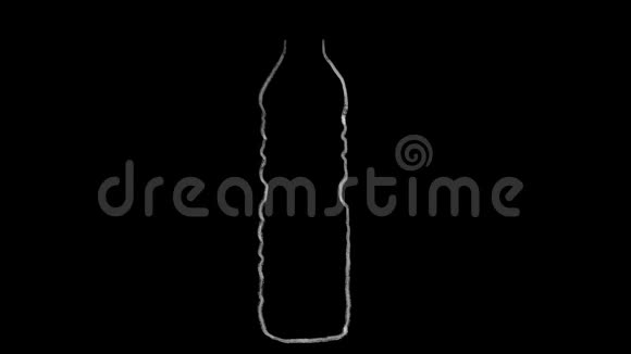 一次性塑料瓶用黑色黑板画是代表生态问题的理想镜头视频的预览图