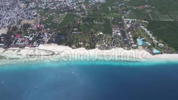 空中摄影桑给巴尔岛视频的预览图