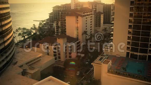 威基基夏威夷城市天际线日落视频的预览图