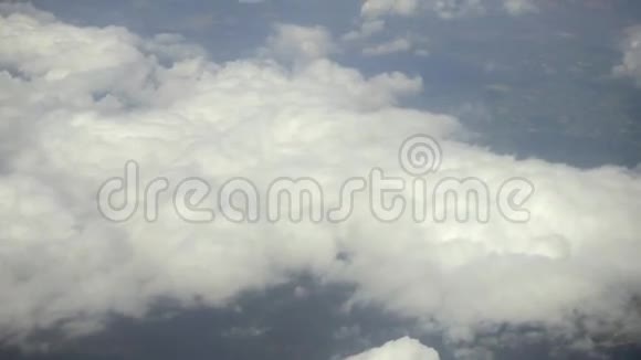云和大地从平面窗口观看视频的预览图