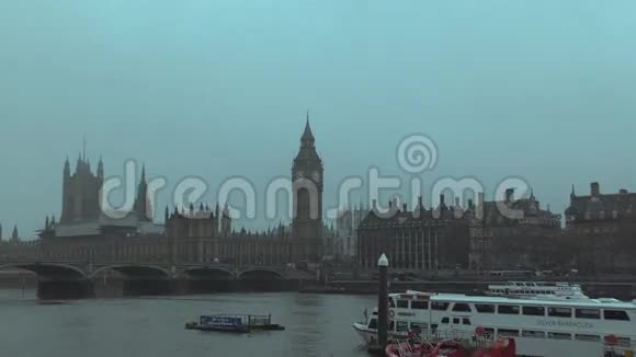 威斯敏斯特宫大本钟之塔视频的预览图