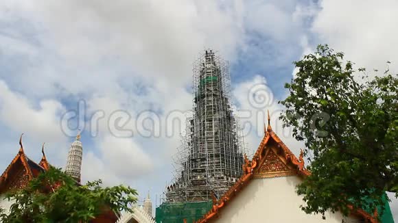 曼谷的翡翠佛寺视频的预览图