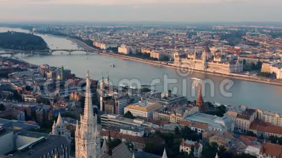 布达佩斯的城市景观视频的预览图