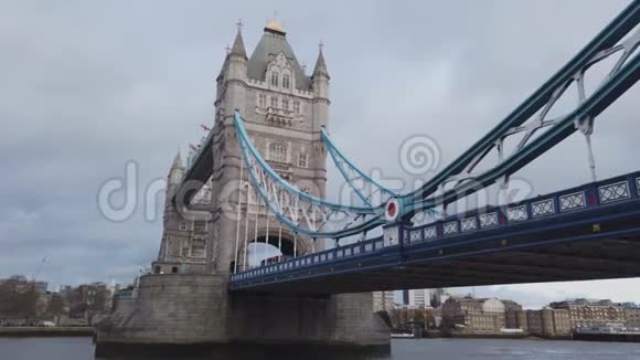 伦敦神奇的塔桥视频的预览图