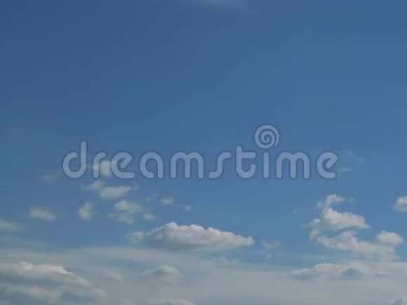 天空中的4k片云视频的预览图