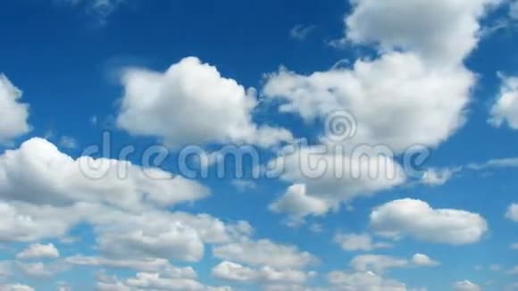 云和天空时间流逝视频的预览图