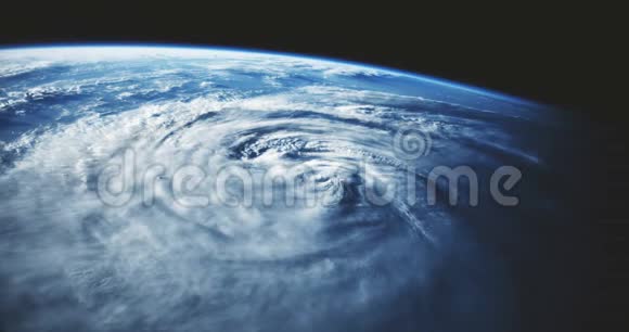 从太空看到的飓风视频的预览图