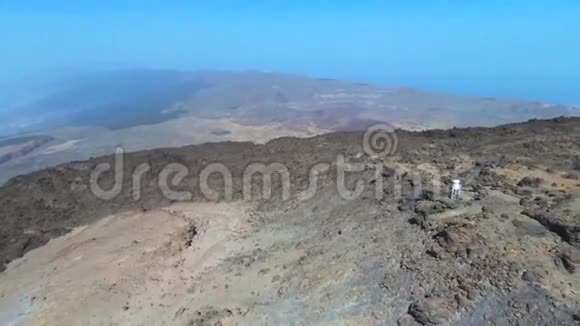 西班牙加那利岛特内里费泰德火山景观的空中镜头视频的预览图