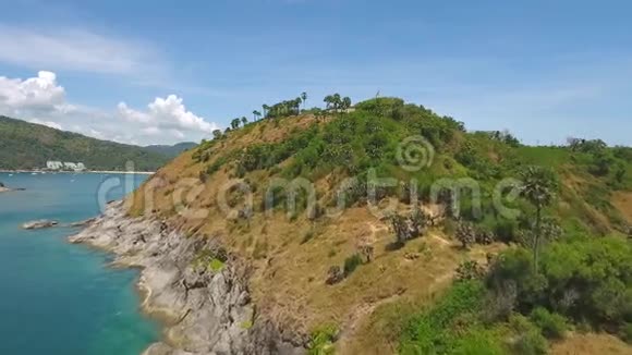 海角美丽的景观鸟瞰高清泰国普吉岛视频的预览图