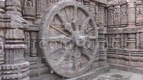 车轮在科纳克太阳神庙印度视频的预览图