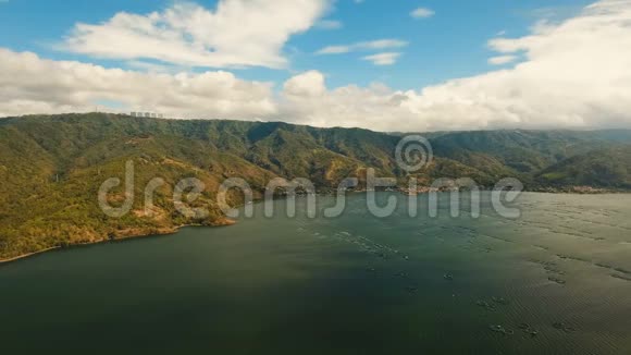 泰尔湖养鱼卢松菲律宾视频的预览图