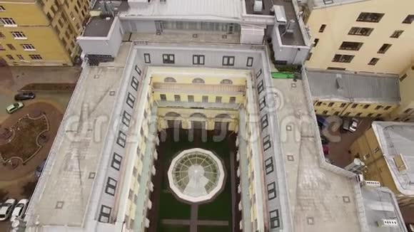 酒店宫殿隐居建筑视频的预览图